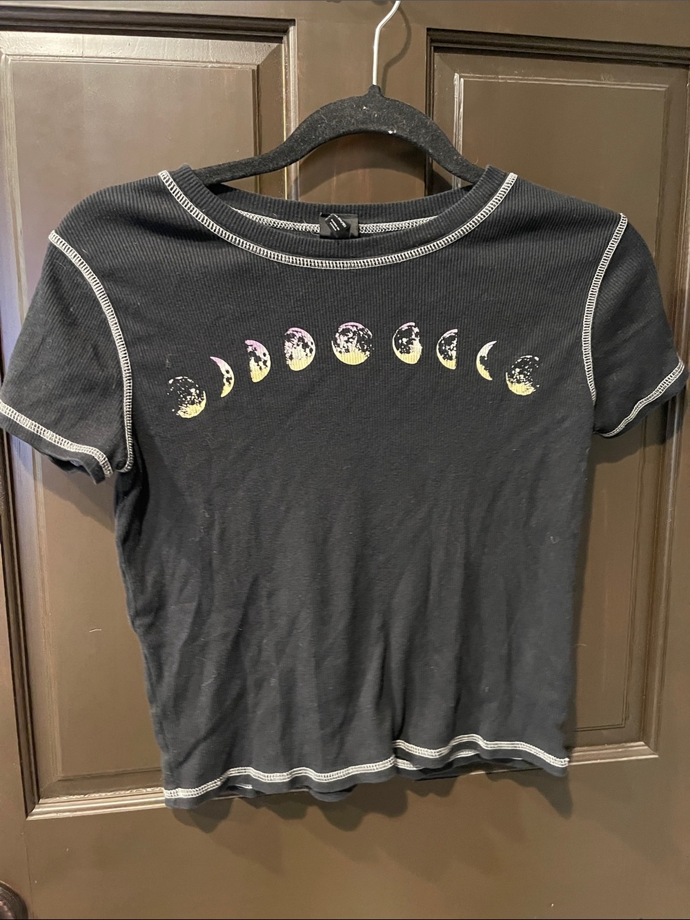 art class Black Short-Sleeve Moon Phase Tee with Yellow and Pink Accents